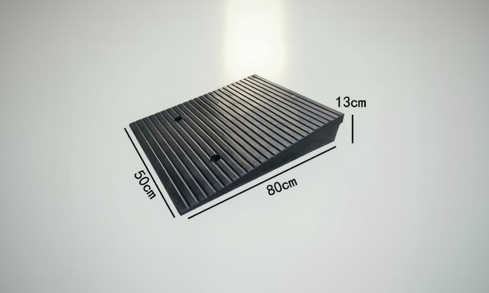 סף גומי 13 ס״מ 80/50 ס״מ